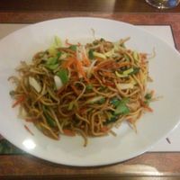 Fried noodles with vegetables and tofu at Chay Viet in Dresden