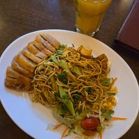 Bratnudeln mit "Huhn" und Tofu at Chay Viet in Dresden