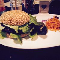 vegan burger! at Roots in Dresden