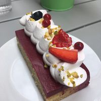 Pâtisserie fruits rouges  at Les Demoiselles de Montpellier in Montpellier