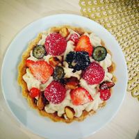 Fraise and vanilla tart at Les Demoiselles de Montpellier in Montpellier