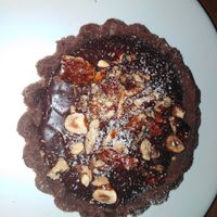 Hazelnut and chocolate tart at Les Demoiselles de Montpellier in Montpellier