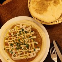 Egyptian beans hummus at Hummus in Barcelona