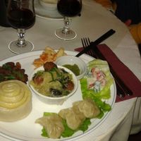Vegetarian meal with tibetan bread at Pema Thang in Paris