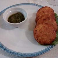 Vegetable fritter with coriander sauce at Pema Thang in Paris