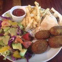 felafel plate at The Blackstock in Osaka
