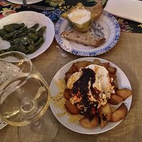 Pimientos, Aioli und Patatas bravas at Alaska Bar in Berlin