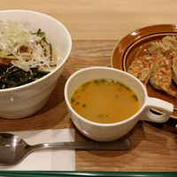 Vege bibimbap (880¥), dumplings (380¥) and soup (offered) at T's Tan Tan in Sendai