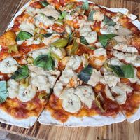 #2 explosive with bananas, peanut butter, basil, jalapenos, and cheesee  at Pizza LAB in Leipzig