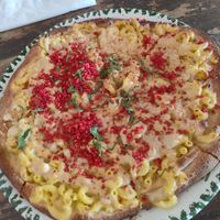 Mac and cheeze pizza at VegeNation in Las Vegas