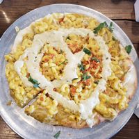 Macaroni and cheese pizza at VegeNation in Las Vegas