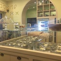 Can't see the gelato! at Olive Dolci - Via Emanuele Filiberto in Rome