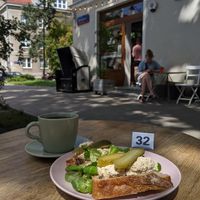 cascara drink and a sandwich at Roslina in Warsaw