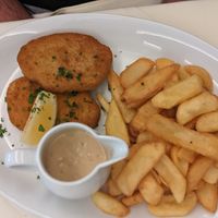 Schnitzel with fries at Landhaus Beckmann in Kalkar