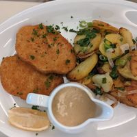 Schnitzel with potatoes at Landhaus Beckmann in Kalkar