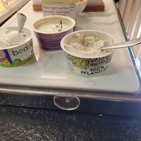 Breakfast: vegan spreads at Landhaus Beckmann in Kalkar
