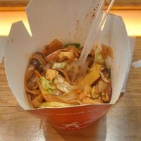Rice noodles / Veggies / Tofu / Shiitake mushrooms / bamboo shoots at Wok to Walk - Hortaleza in Madrid
