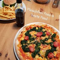 💁🏼‍♀️ at Fleischfrei in Dusseldorf