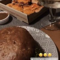 Avocado Burger& Pizzabrötchen🌱 at Fleischfrei in Dusseldorf