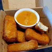 nuggets with mango chili dip at Fleischfrei in Dusseldorf