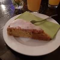 vegan carrot cake at Mireo in Erlangen