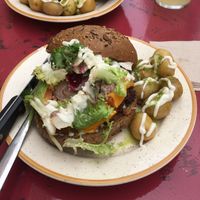 Hamburguesa “La nueva" at La Camelia Vegan Bar in Bilbao