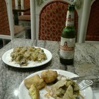 Alu bengan, samosa and pakoura. All of this 10,50 € including beer at Raja Rani in Heidelberg