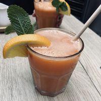 Apple-carrot-ginger-juice  at FOAM in The Hague