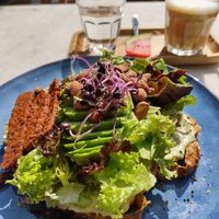 Avocado bread with extra tempeh bacon at FOAM in The Hague