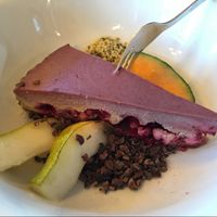 raspberry cheesecake at The Bowl - Warschauer Str in Berlin