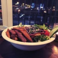 California Bowl at The Bowl - Warschauer Str in Berlin