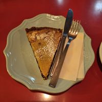 Torta frangipane alle mandorle at Sweet Irene in Bergamo
