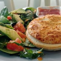 Chilli non carne pie with salad at Earthy Eating Cafe in Lyndhurst