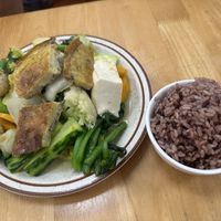 Healthy mixed veggies set meal   at Sunflower Vegetarian - Gira-sol in Macau