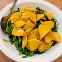 Pea Leaves w/ Abalone Mushrooms at Veggie Lee in Hayward