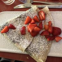 Crepe vegan com chocolate negro e morangos! at Eldur og Is - Fire and Ice in Reykjavik