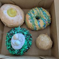  at Destination Donuts in Columbus