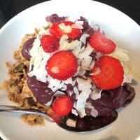 Yummy Acai-Bowl at JuiceBrothers - Van Woustraat in Amsterdam