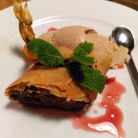 Strudel with cinnamon ice cream at Olive in Innsbruck