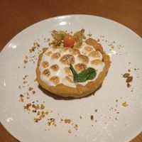 Vegan lemon pie at Baobab in Zaragoza