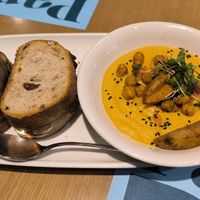 Hummus de calabaza at Baobab in Zaragoza