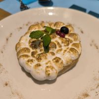 Vegan Lemon Pie (bruuuutal) at Baobab in Zaragoza