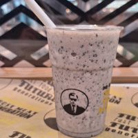 Vegmilkshake cookies and cream at VINCENT - Europa Passage in Hamburg