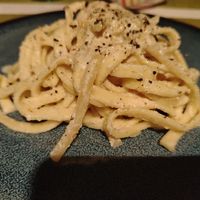 Scialatielli freschi tofumo e pepe (variante vegana della pasta cacio e pepe fatta con crema di tofu affumicato) at Spinno in Palermo