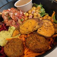 Bowl at Copper Branch - Rene Levesque in Montreal