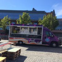 At Matholmen at Schmegan - Food Truck in Stockholm