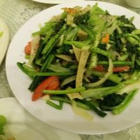 Fried noodles with vegetablese at Loving Hut - Chua Lang in Hanoi