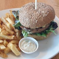 Seaweed burger at Paal 9 in Den Hoorn Texel