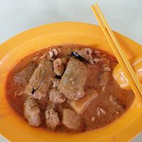 Curry noodles at Victor Veggie 味特素食 in Central Singapore