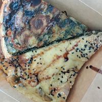 A quiche and vorek to go at Nasch in Hamburg